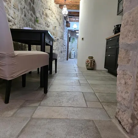 Gabine * Kastela