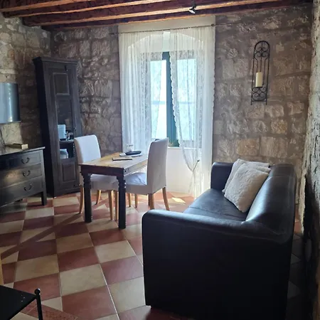 Gabine Apartamento Kaštela