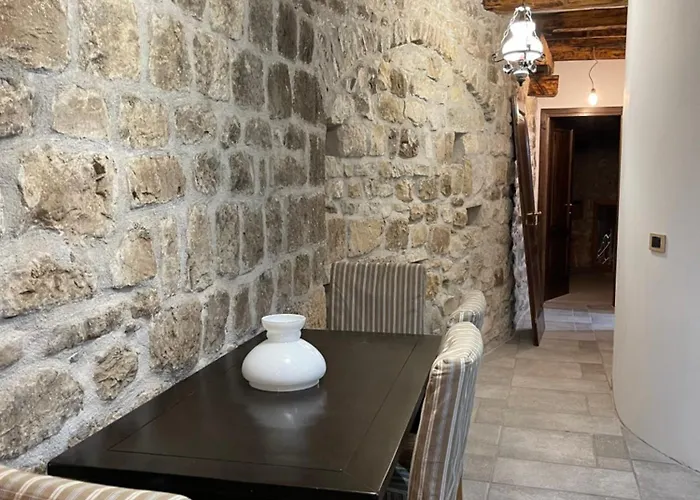 Gabine * Kaštela